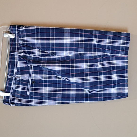 IZOD Men  casual chino short pants  size-38 - Picture 1 of 7